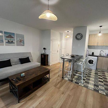 Appartement Avec Jardin A Rochefort 外观 照片