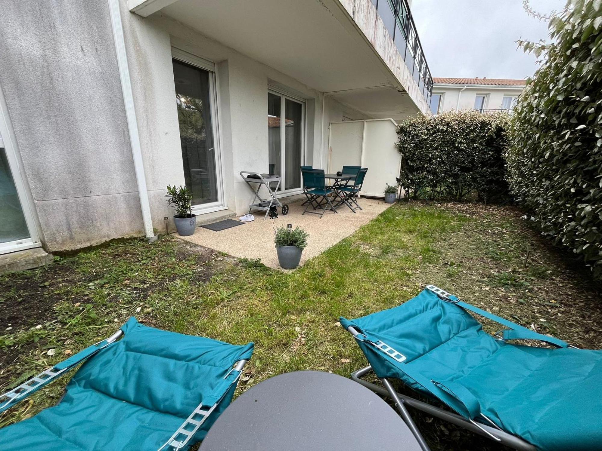 Appartement Avec Jardin A Rochefort 外观 照片